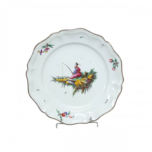 Assiette en faïence de Strasbourg vers 1765 – 1770