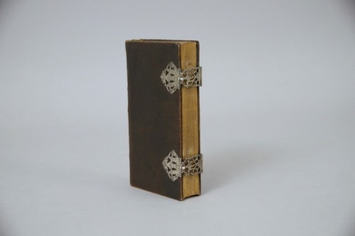 Antiquités - Hymn book circa 1770