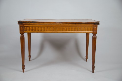 18th century -  Louis XVI game table, Alsace circa 1780