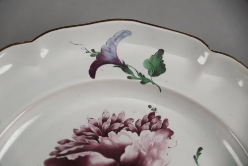 Céramiques, Porcelaines  - Assiette en faïence de Strasbourg, Joseph Hannong