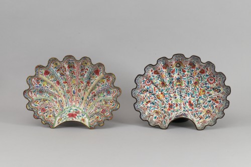 Shell-shaped plates, Canton - 