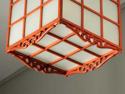 20th century - Lantern in red lacquered wood