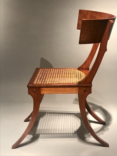 19th century - Set of four walnut klismos chairs