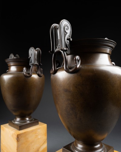 Pair of bronze vases - Restauration - Charles X