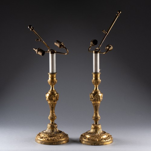18th century - Pair of gold bronze candlesticks