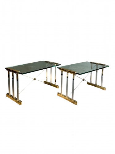 Pair of coffee tables