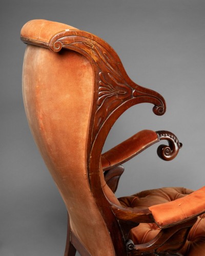 Antiquités - Capituated English armchair