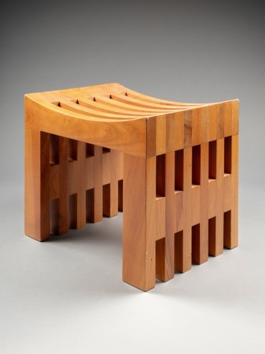Solid wood stool - 
