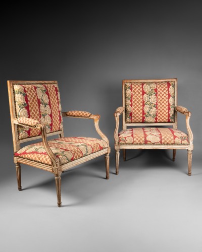 Pair of lacquered wooden armchairs, 18th century - 