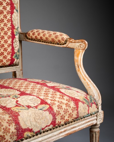 Pair of lacquered wooden armchairs, 18th century - Transition