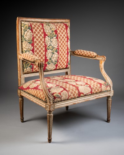 Transition - Pair of lacquered wooden armchairs, 18th century