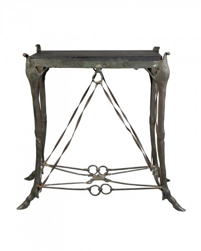 Table en bronze patiné vert