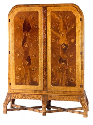 Carl Bergsten - Armoire en cabinet en marqueterie, Suède vers 1910