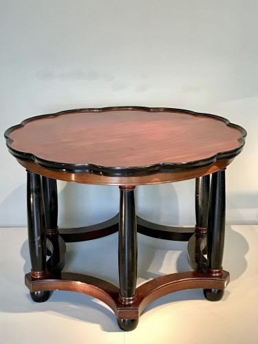 20th century - Living room table with column legs