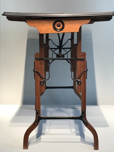 Table à mécanisme. - Bellechasse 29 galerie