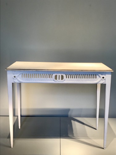 Neo-Classical console - 