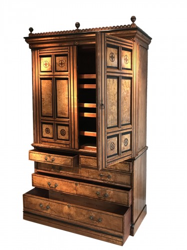 Two-body cabinet
