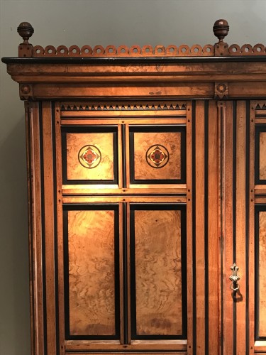 Two-body cabinet - 