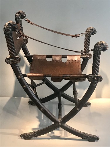 Fauteuil curule, travail français des années 1920 - Art Déco