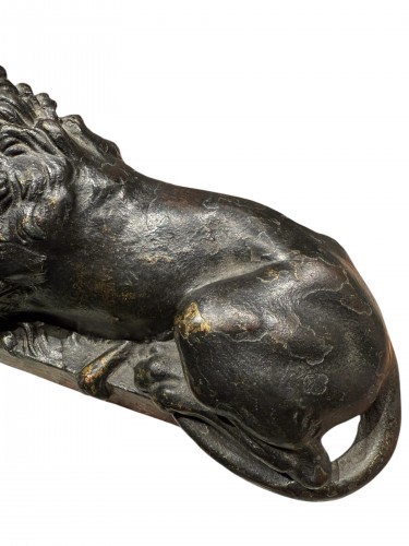 Decorative Objects  - Pair of patinated cast-iron lions, Grand Tour souvenir– Italy 19th century