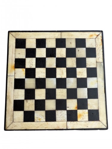 Game box with inlaid bone Circle or Embriachi workshop-Italy -late 15th c. - 