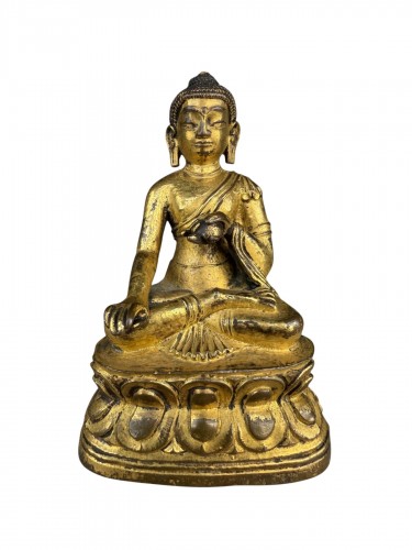 Gilded Bronze Shakyamuni Buddha - Tibet 17th Century