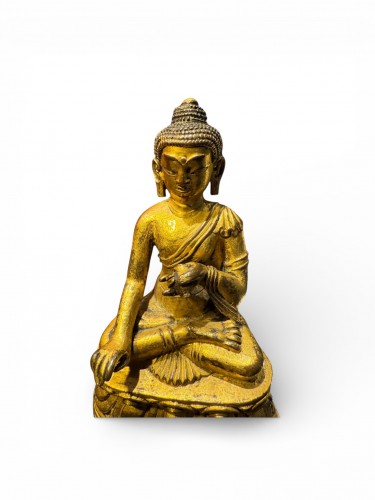Gilded Bronze Shakyamuni Buddha - Tibet 17th Century - Asian Works of Art Style 