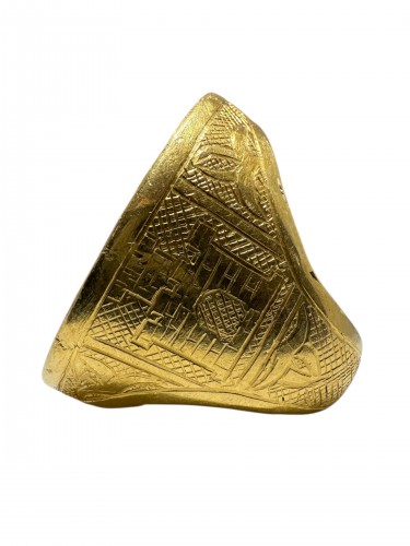 Antique Jewellery  - High carat golden overglove signet ring - Portugal late 16th century