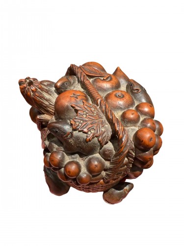 Boîte japonaise en buis sculpté, Japon époque Meiji (vers 1868–1912)