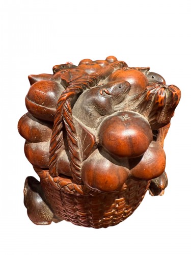 Boîte japonaise en buis sculpté, Japon époque Meiji (vers 1868–1912) - Bergmans Scott Fine Arts