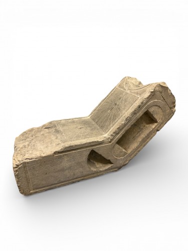 Rare multifaceted slate stone sundial - France late 17th c., early 18th c. - 