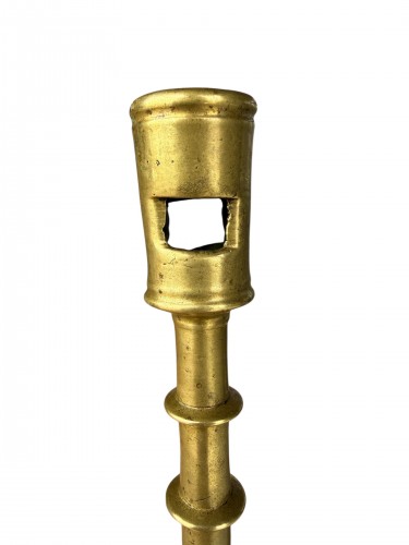 Bronze Gothic candlestick - Low countries late 15th century - 