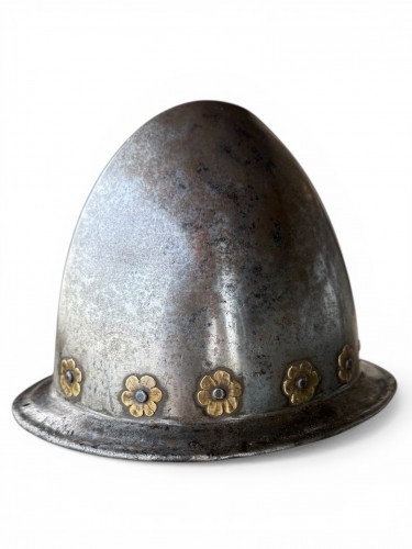 Cabasette helmet with brass rosettes - Italy late 16th early 17th century - Collectibles Style Renaissance