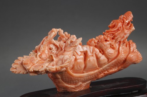 Chinese coral dragon shaped boat - circa 1900 - 