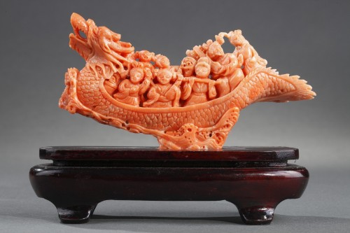 Chinese coral dragon shaped boat - circa 1900 - 