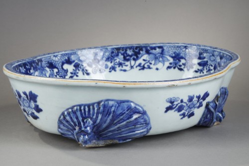 Asian Works of Art  - Porcelain cup - Blue and white - Qianlong period 1736/1795