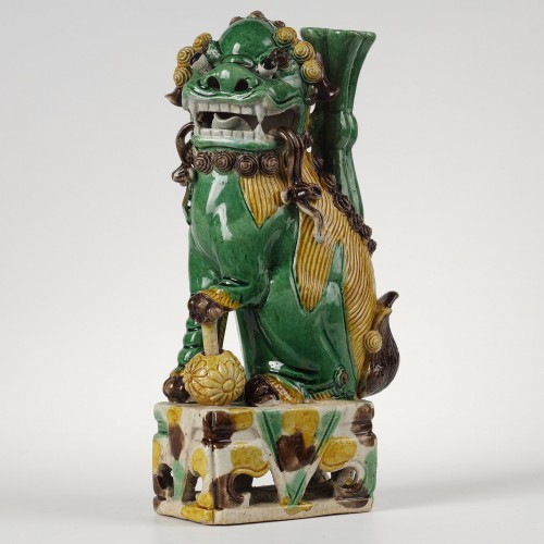 Asian Works of Art  - Pair of Fo dogs " Famille Verte"  enamelled biscuit - Kangxi 1662/1722     