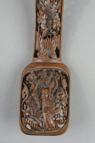 Asian Works of Art  - Scepter  very finely openwork and carved in boxwood  China 19th century