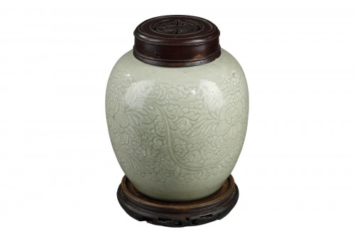 Ginger pot in porcelain Celadon  - Kangxi ^period 1662/1722