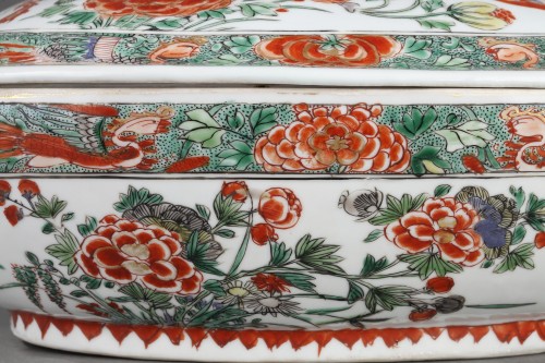 Asian Works of Art  - Tureen Famille Verte porcelain - Kangxi period 1662/1722 -