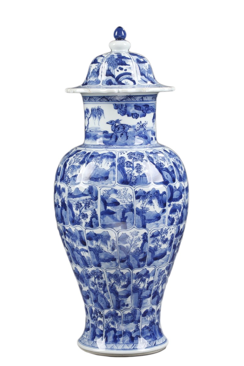 vase "Blue and " period 1662/1722 Ref.77372