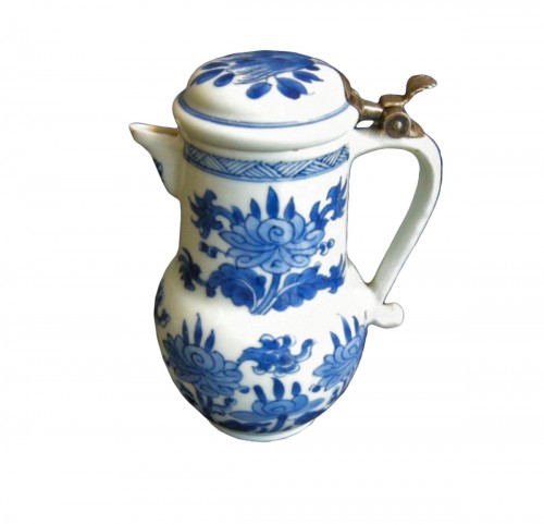 Verseuse en porcelaine bleu blanc - Kangxi 1662/1722