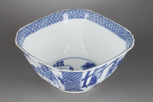 Antiquités - Bol en porcelaine "bleu blanc" - Epoque Kangxi 1662/1722