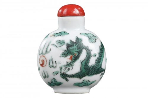 Flacon tabatière en porcelaine - Marque et periode Daoguang (1821-1850)