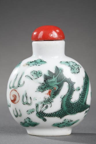 Flacon tabatière en porcelaine - Marque et periode Daoguang (1821-1850) - Bertrand de Lavergne