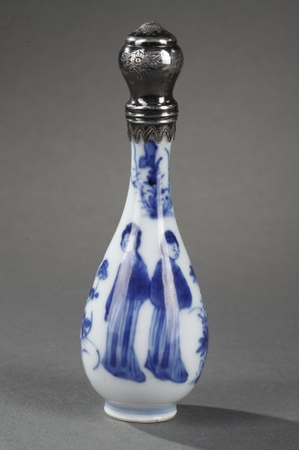 Cinq petits vases en porcelaine bleu blanc -Chine epoque Kangxi 1662/1722 - Bertrand de Lavergne