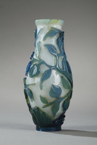Asian Works of Art  - Vase en verre overlay, China 18th-19th century