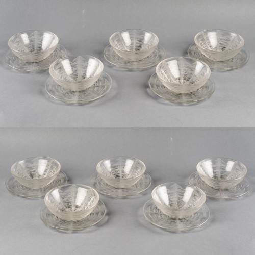 Antiquités - 1924 René Lalique - Suite de 10 bols coupes et 10 assiettes "Pissenlit"