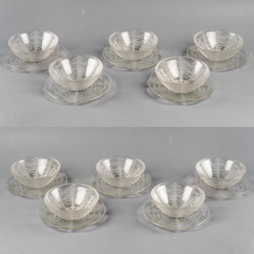 Antiquités - 1924 René Lalique - Suite de 10 bols coupes et 10 assiettes "Pissenlit"