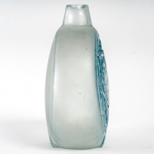 Glass & Crystal  - 1920 René Lalique - Vase Deux Moineaux Dormant